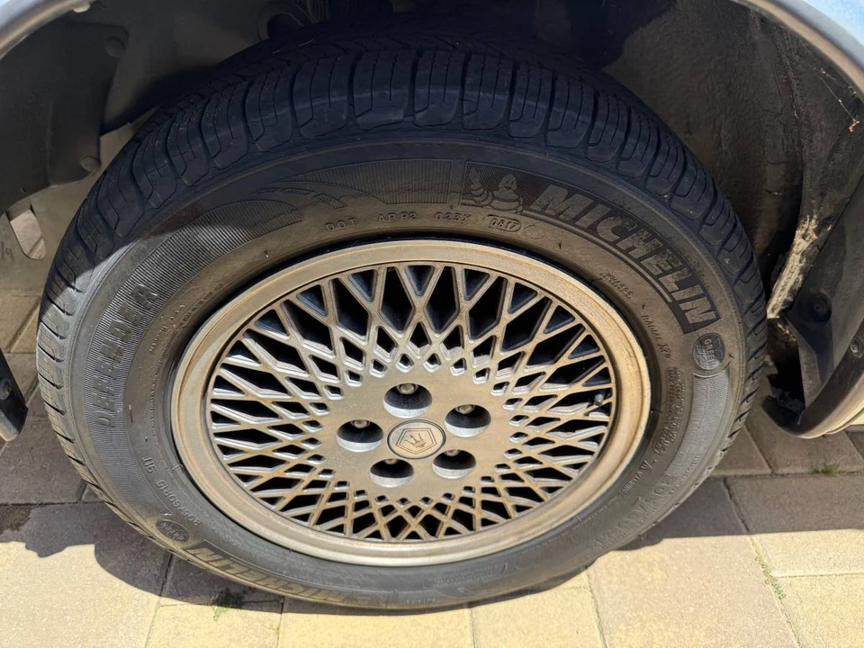 1990 Chrysler TC by Maserati - Image 18 of 18