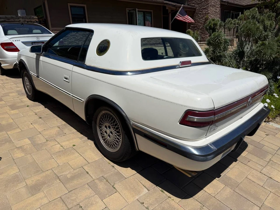 1990 Chrysler TC by Maserati - Image 6 of 18