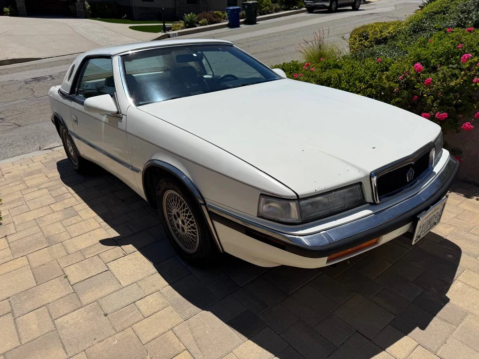 1990 Chrysler TC by Maserati - Image 3 of 18