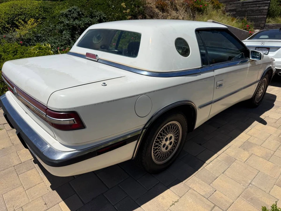 1990 Chrysler TC by Maserati - Image 4 of 18