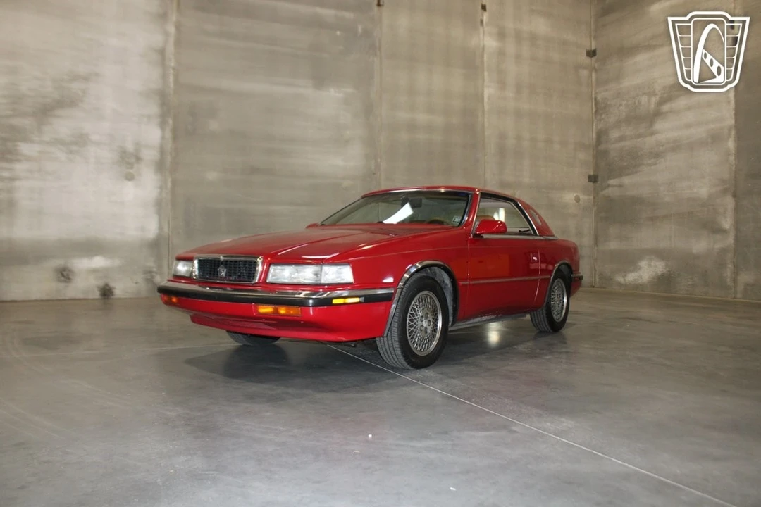 1990 Chrysler TC by Maserati - Image 20 of 21