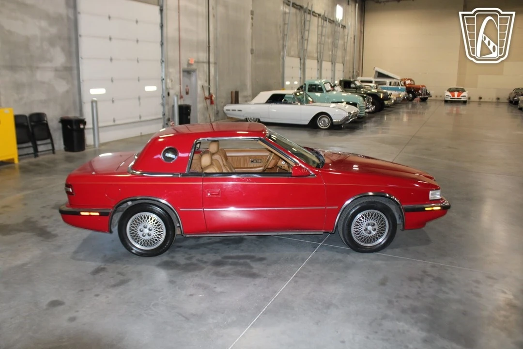1990 Chrysler TC by Maserati - Image 17 of 21