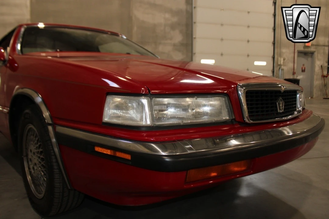 1990 Chrysler TC by Maserati - Image 9 of 12