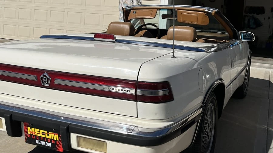 1990 Chrysler TC by Maserati - Image 4 of 4