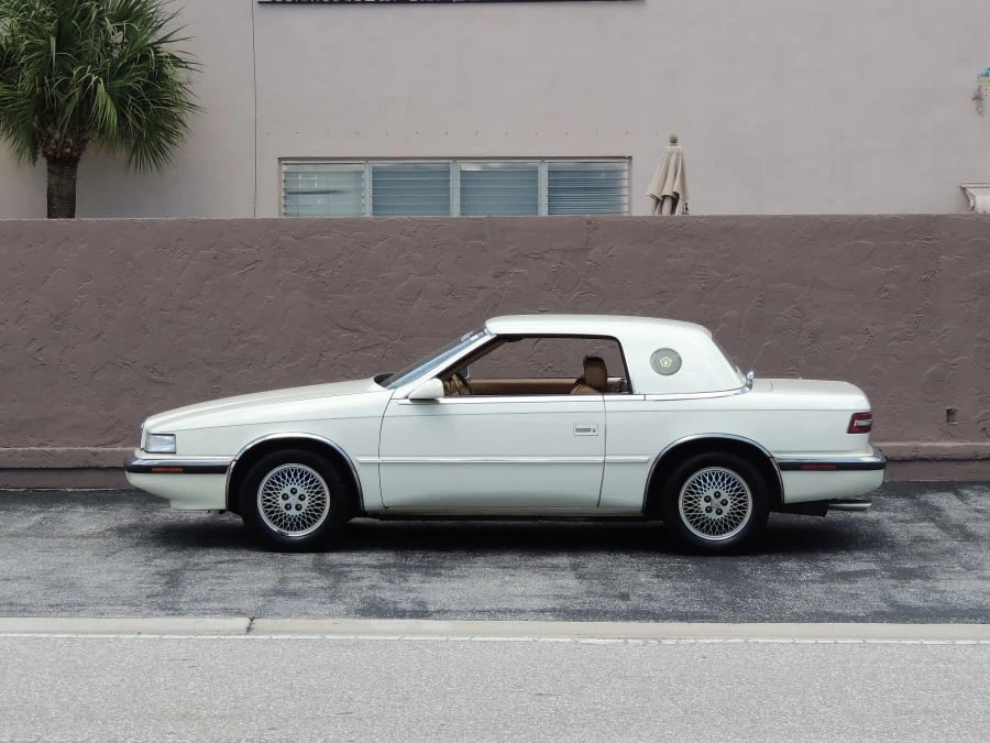 1990 Chrysler TC by Maserati - Image 2 of 12