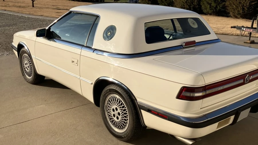 1990 Chrysler TC by Maserati - Image 3 of 10