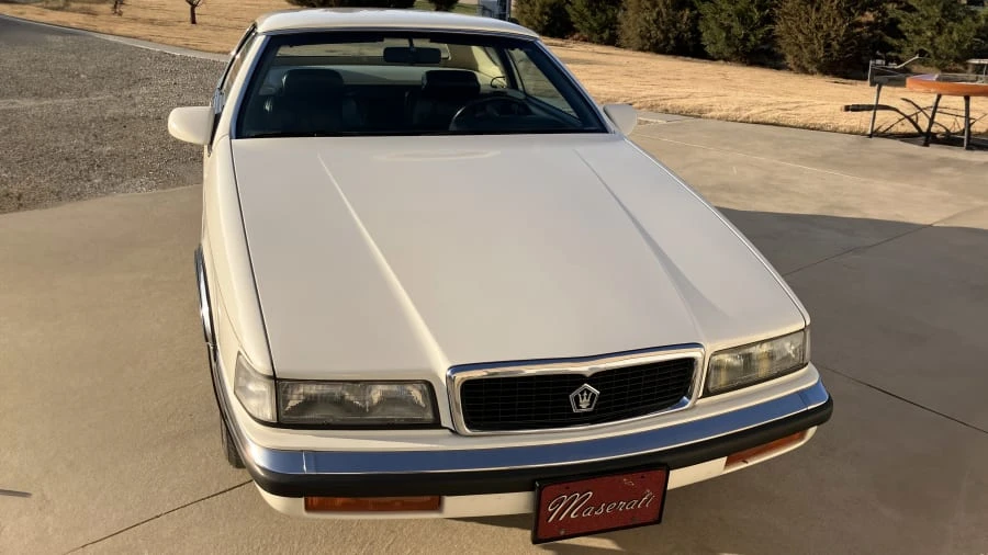 1990 Chrysler TC by Maserati - Image 2 of 10