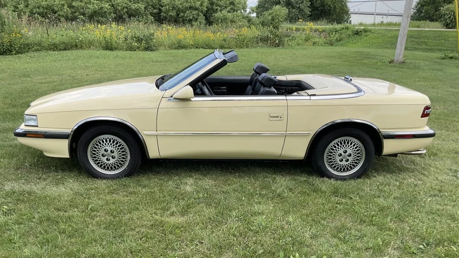1990 Chrysler TC by Maserati - Image 8 of 15
