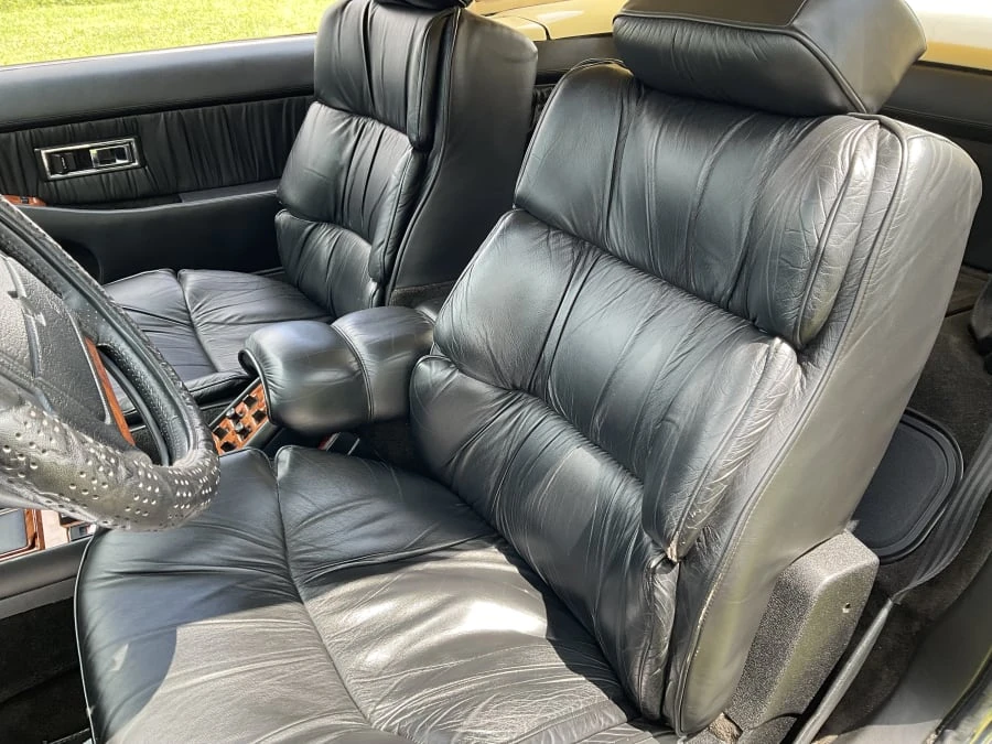 1990 Chrysler TC by Maserati - Image 11 of 15