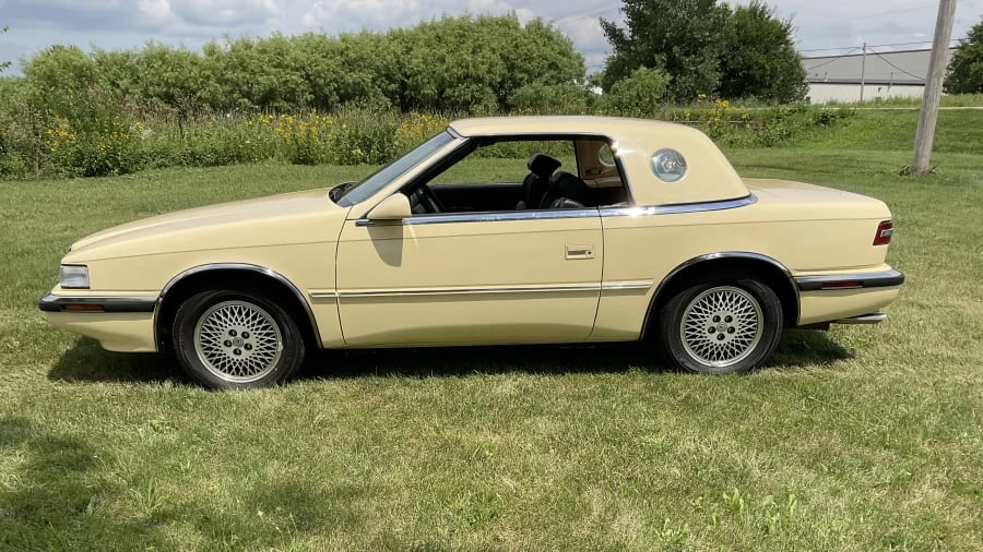 1990 Chrysler TC by Maserati - Image 2 of 15