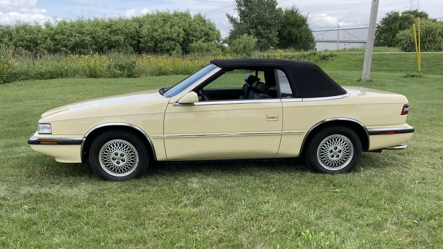 1990 Chrysler TC by Maserati - Image 5 of 13