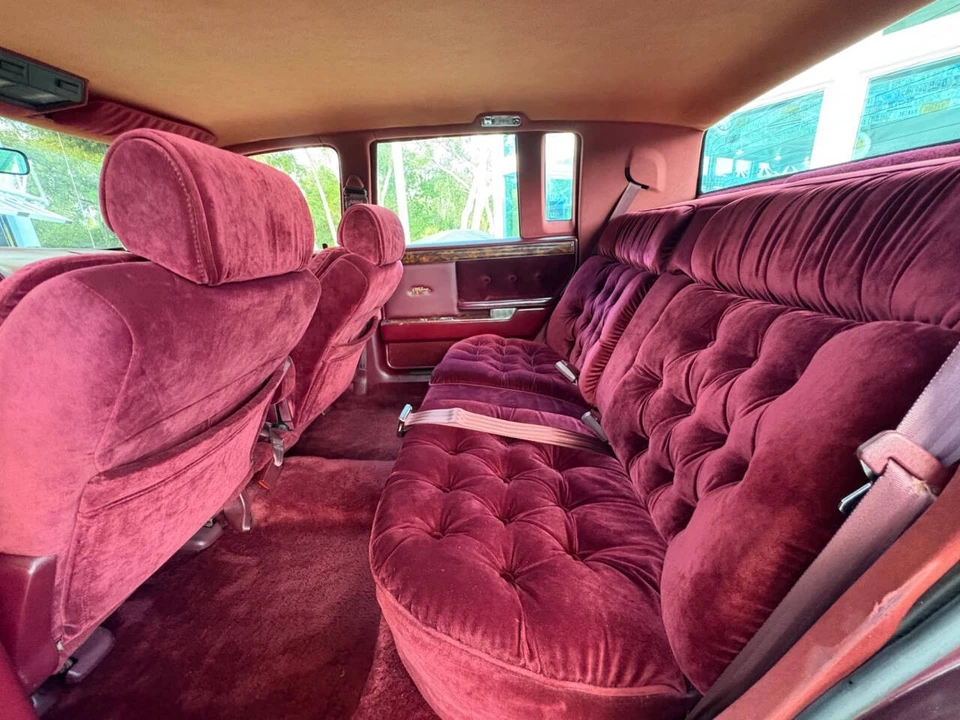 1990 Chrysler New Yorker - Image 31 of 31