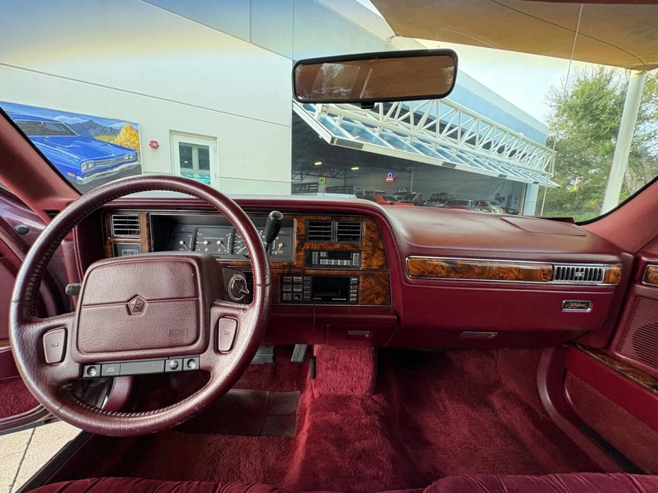 1990 Chrysler New Yorker - Image 29 of 31