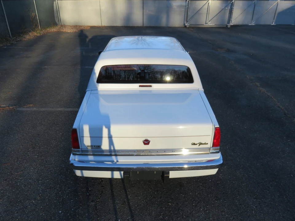 1990 Chrysler New Yorker - Image 5 of 31