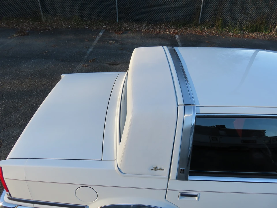 1990 Chrysler New Yorker - Image 26 of 31