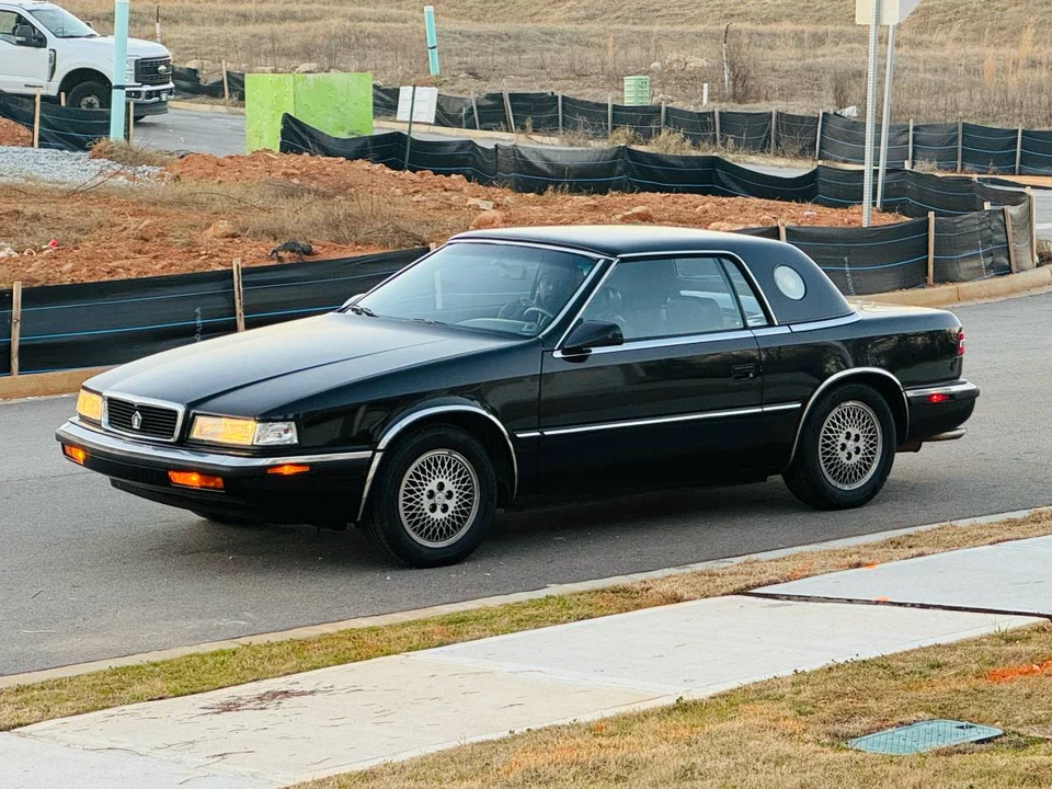 1990 Chrysler TC by Maserati - Image 2 of 8