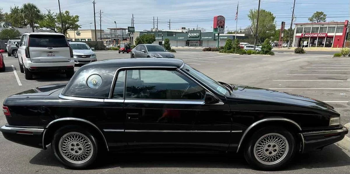 1990 Chrysler TC by Maserati - Image 19 of 24