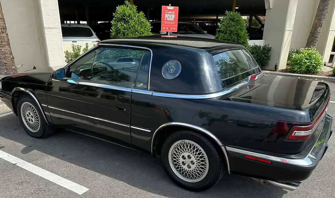 1990 Chrysler TC by Maserati - Image 18 of 24