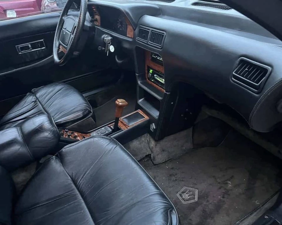 1990 Chrysler TC by Maserati - Image 9 of 24