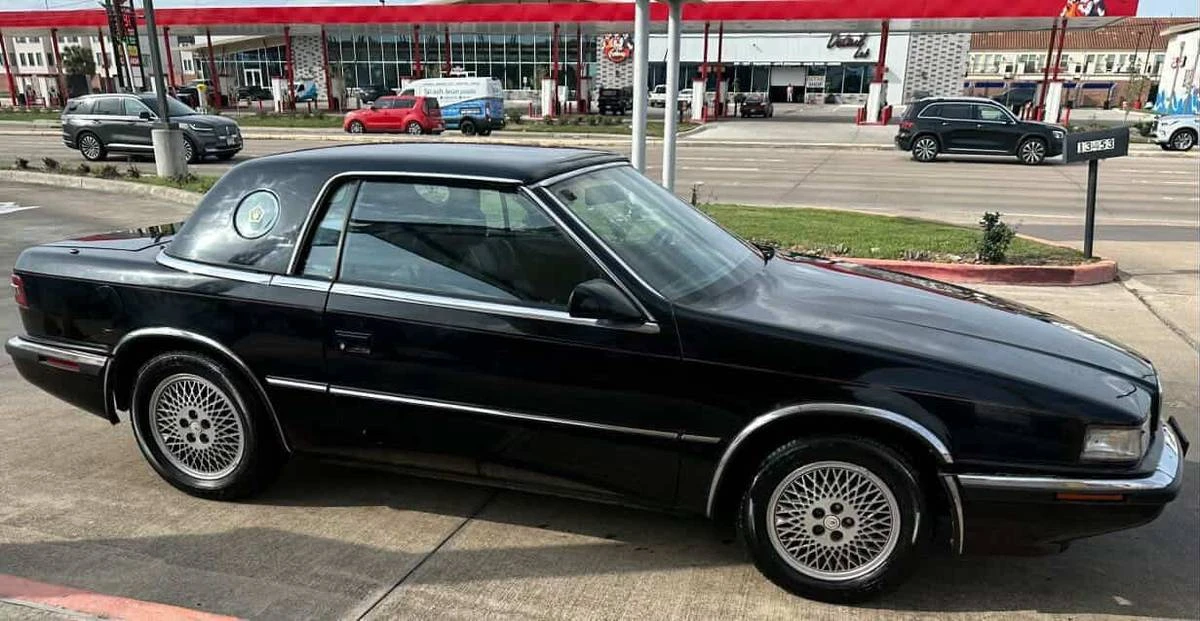 1990 Chrysler TC by Maserati - Image 24 of 24