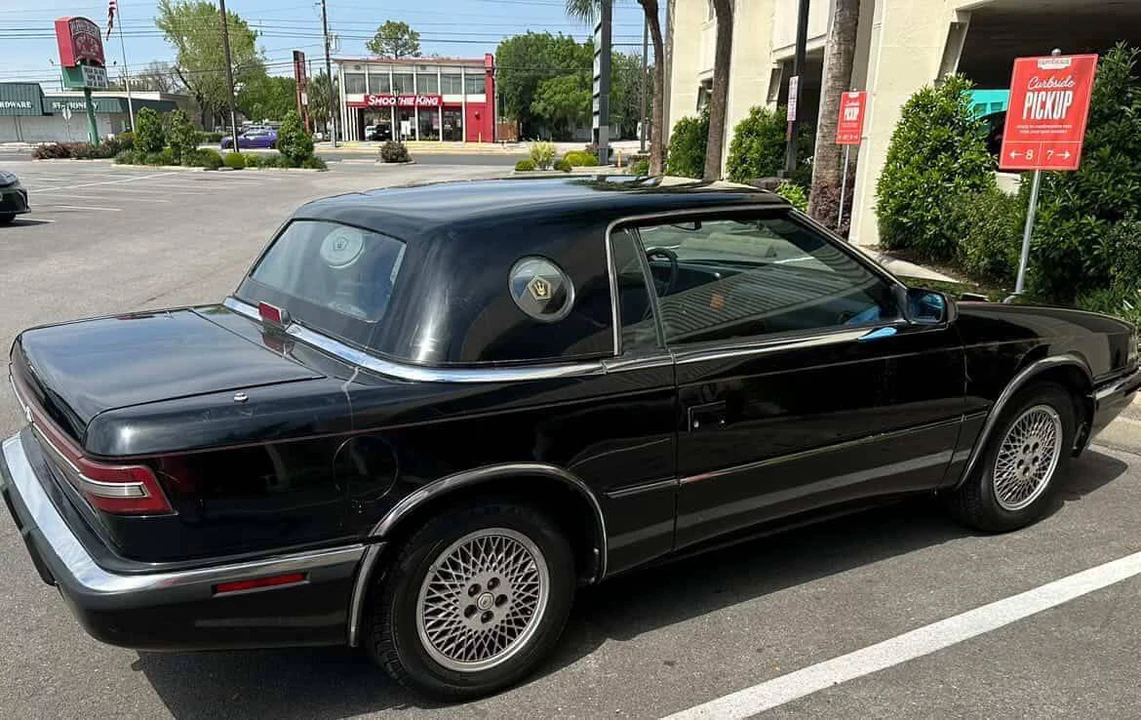 1990 Chrysler TC by Maserati - Image 20 of 24