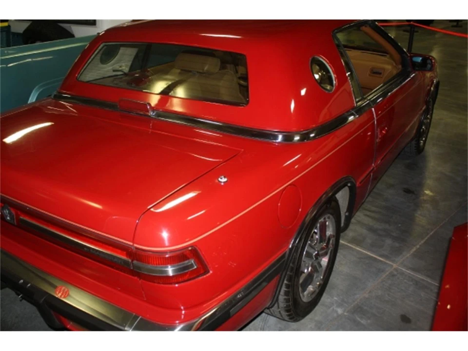 1990 Chrysler TC by Maserati - Image 6 of 7