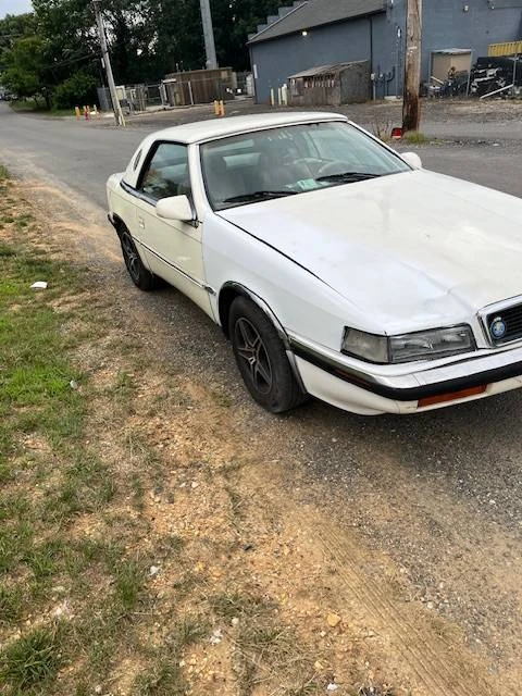 1990 Chrysler TC by Maserati - Image 4 of 10