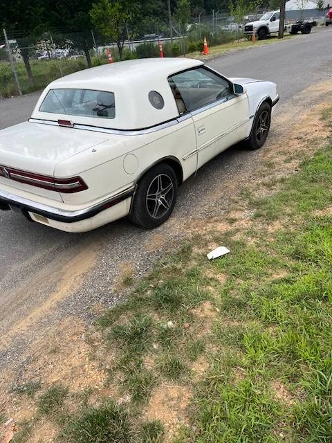1990 Chrysler TC by Maserati - Image 3 of 10
