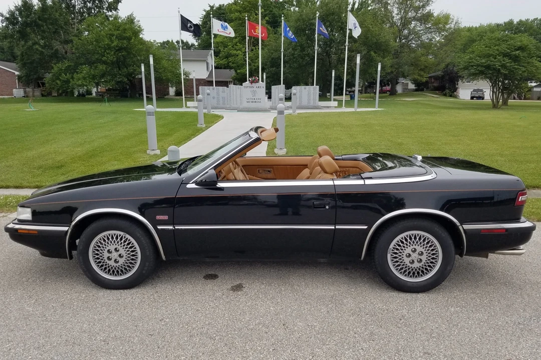 1990 Chrysler TC by Maserati - Image 9 of 31