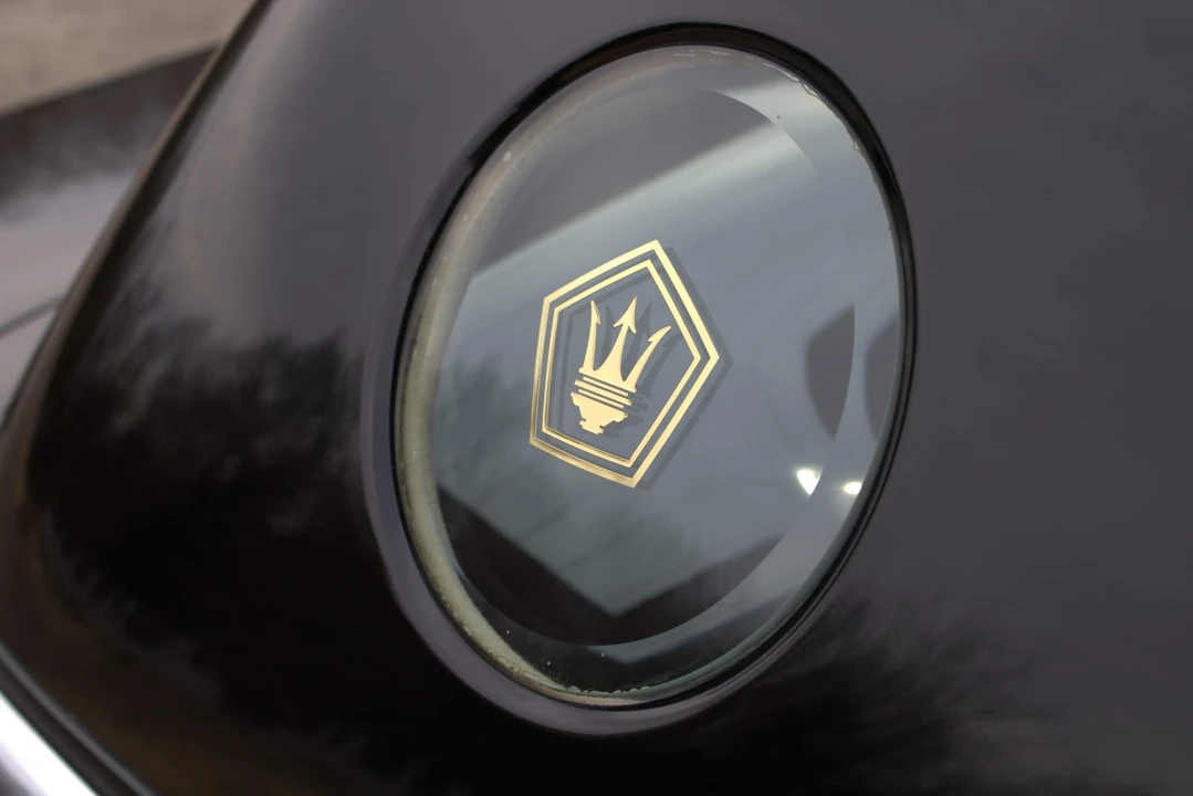 1990 Chrysler TC by Maserati - Image 30 of 31