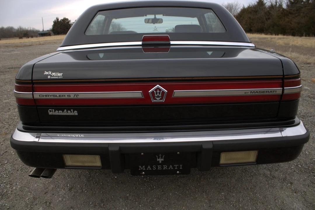 1990 Chrysler TC by Maserati - Image 6 of 31