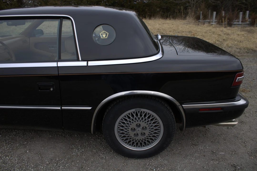 1990 Chrysler TC by Maserati - Image 21 of 31