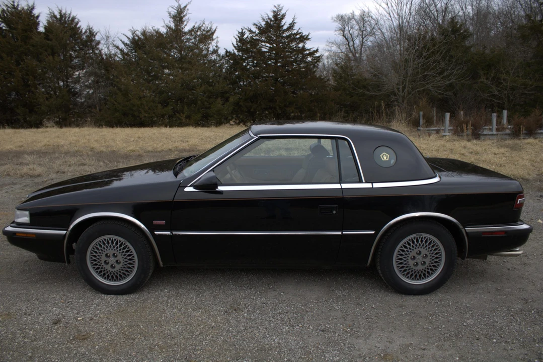 1990 Chrysler TC by Maserati - Image 8 of 31
