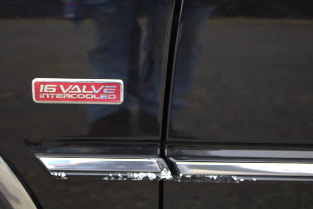 1990 Chrysler TC by Maserati - Image 27 of 31