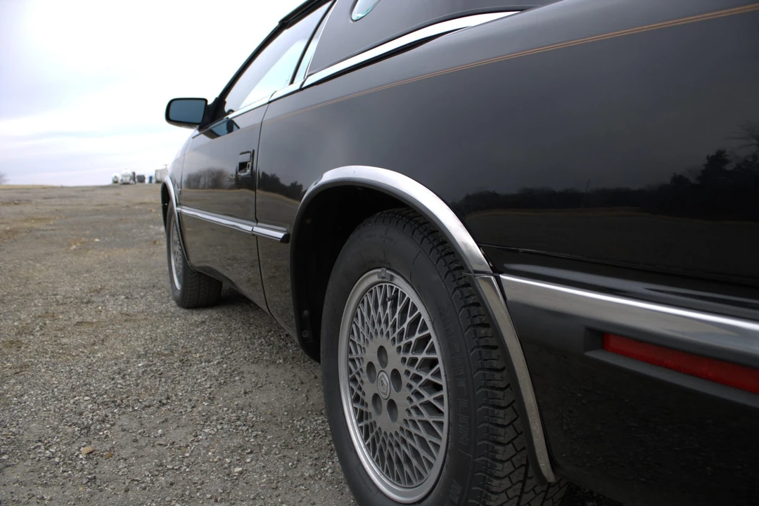 1990 Chrysler TC by Maserati - Image 23 of 31