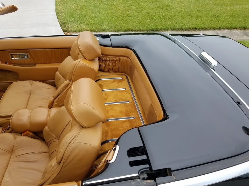 1990 Chrysler TC by Maserati - Image 22 of 31