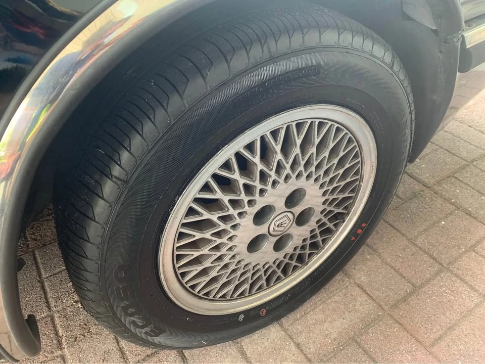 1990 Chrysler TC by Maserati - Image 11 of 12