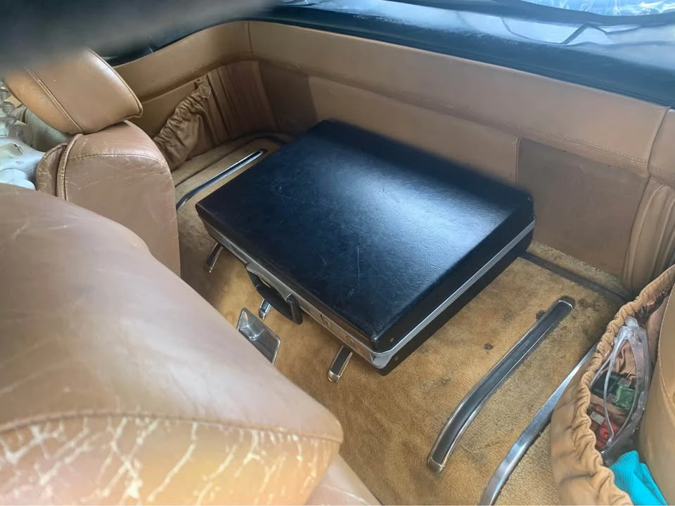 1990 Chrysler TC by Maserati - Image 10 of 12