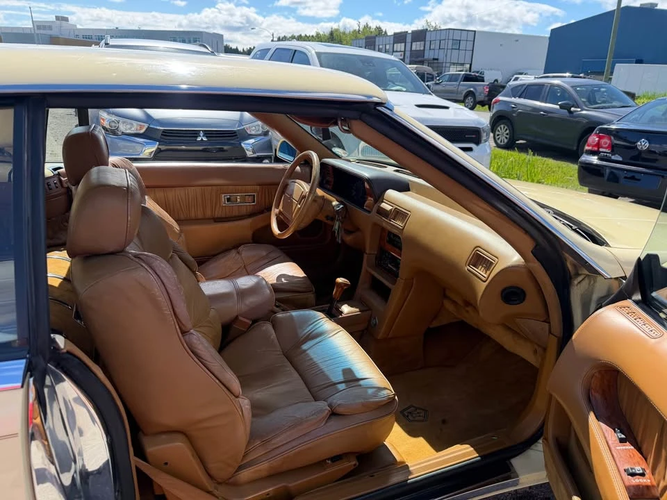 1990 Chrysler TC by Maserati - Image 9 of 18