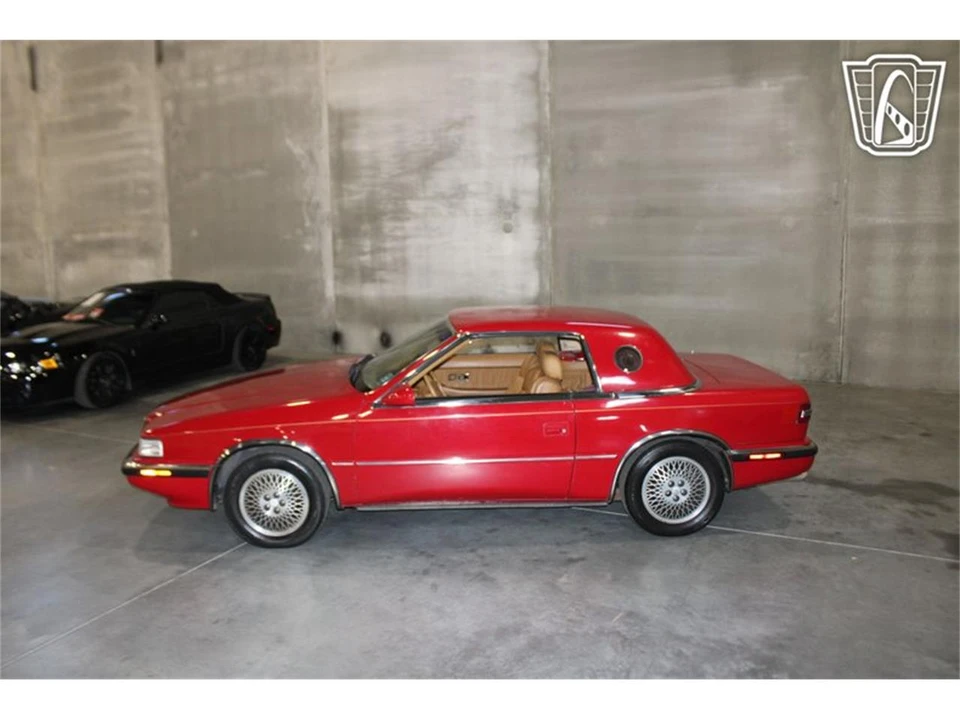 1990 Chrysler TC by Maserati - Image 11 of 31