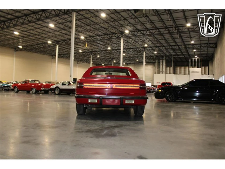 1990 Chrysler TC by Maserati - Image 21 of 31