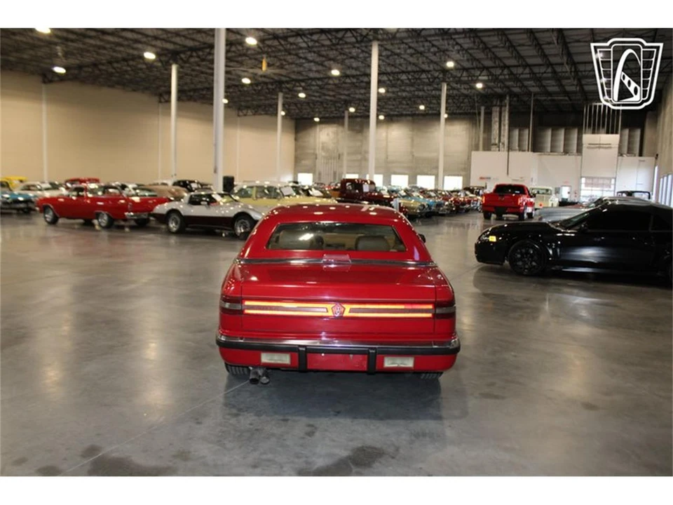 1990 Chrysler TC by Maserati - Image 5 of 31