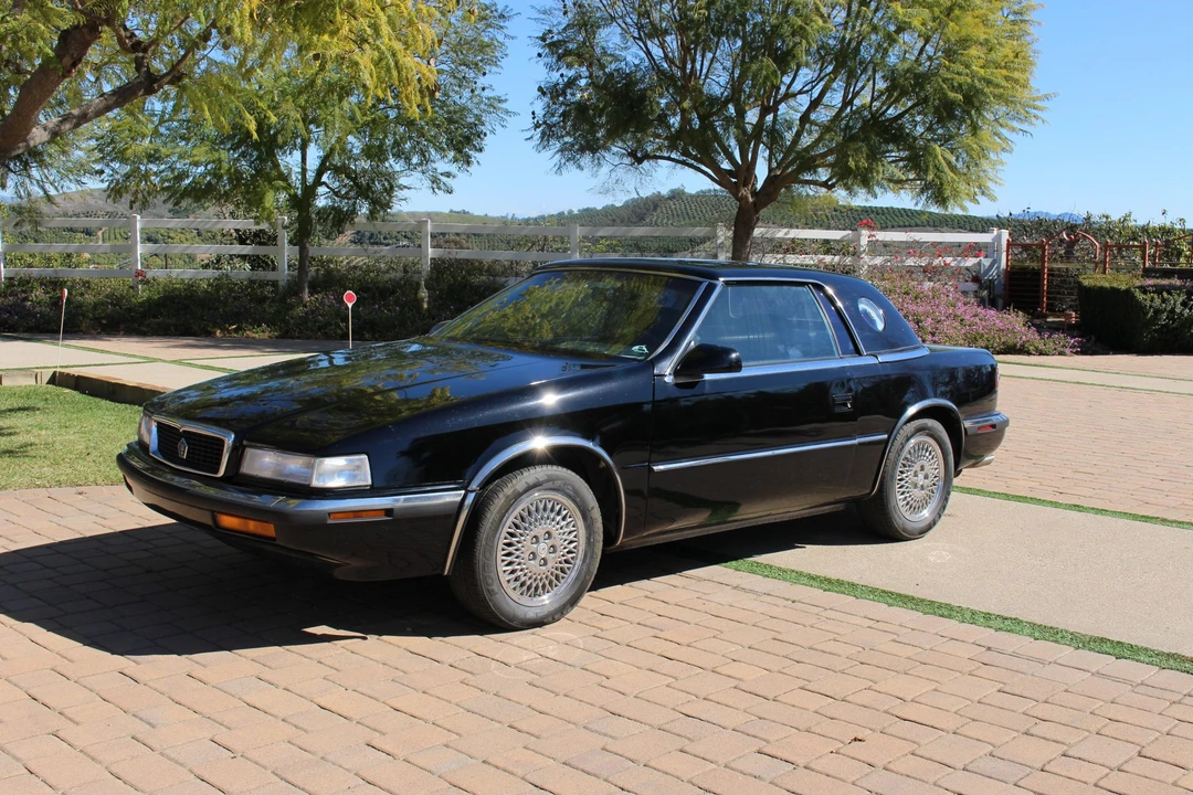1990 Chrysler TC by Maserati - Image 4 of 31