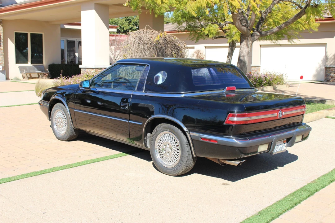 1990 Chrysler TC by Maserati - Image 8 of 31