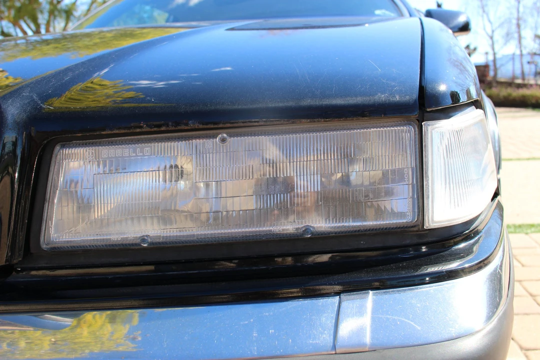 1990 Chrysler TC by Maserati - Image 26 of 31
