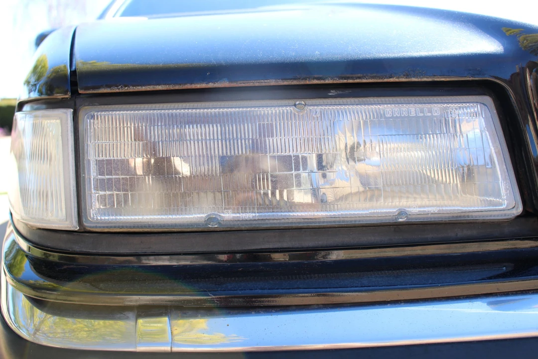 1990 Chrysler TC by Maserati - Image 19 of 31