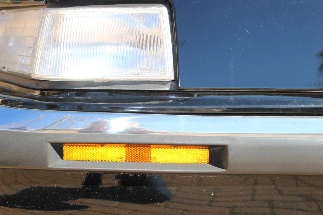 1990 Chrysler TC by Maserati - Image 28 of 31