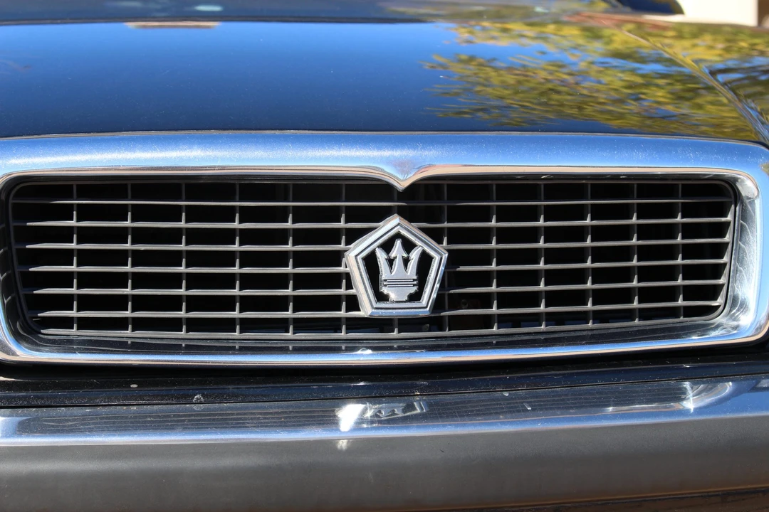 1990 Chrysler TC by Maserati - Image 22 of 31