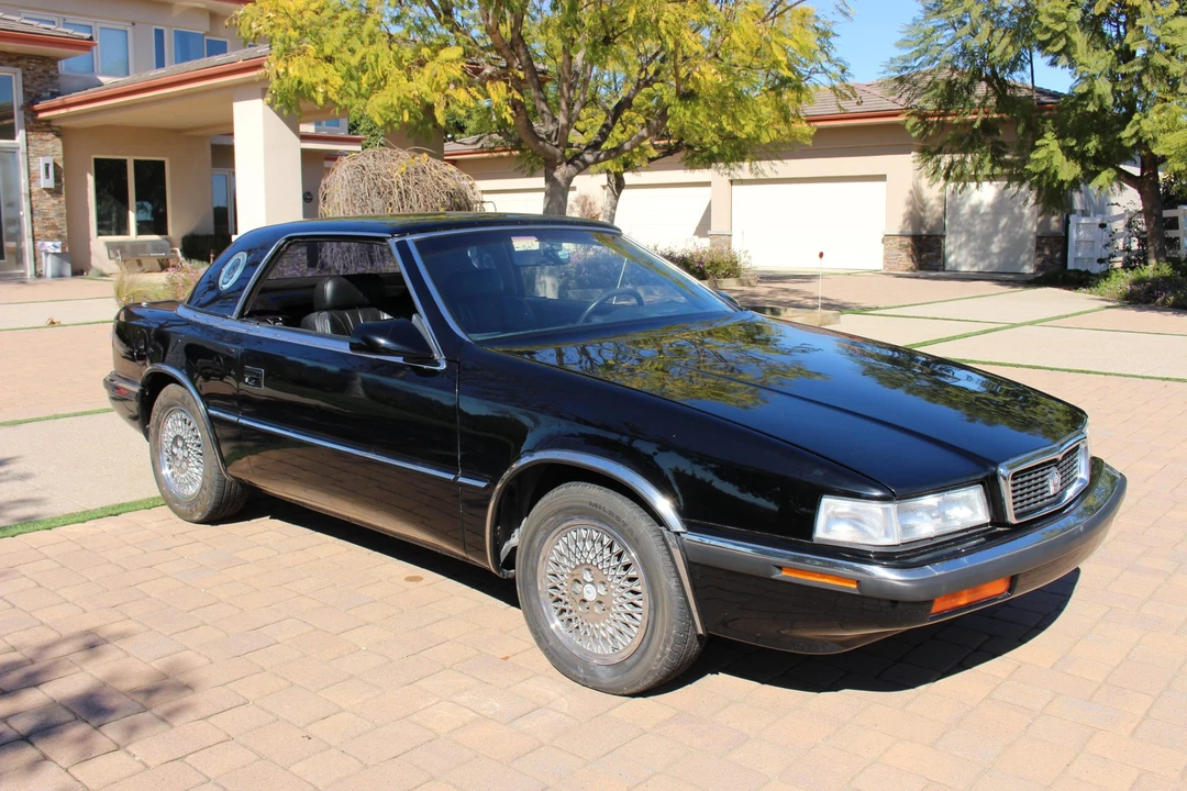 1990 Chrysler TC by Maserati - Image 13 of 31