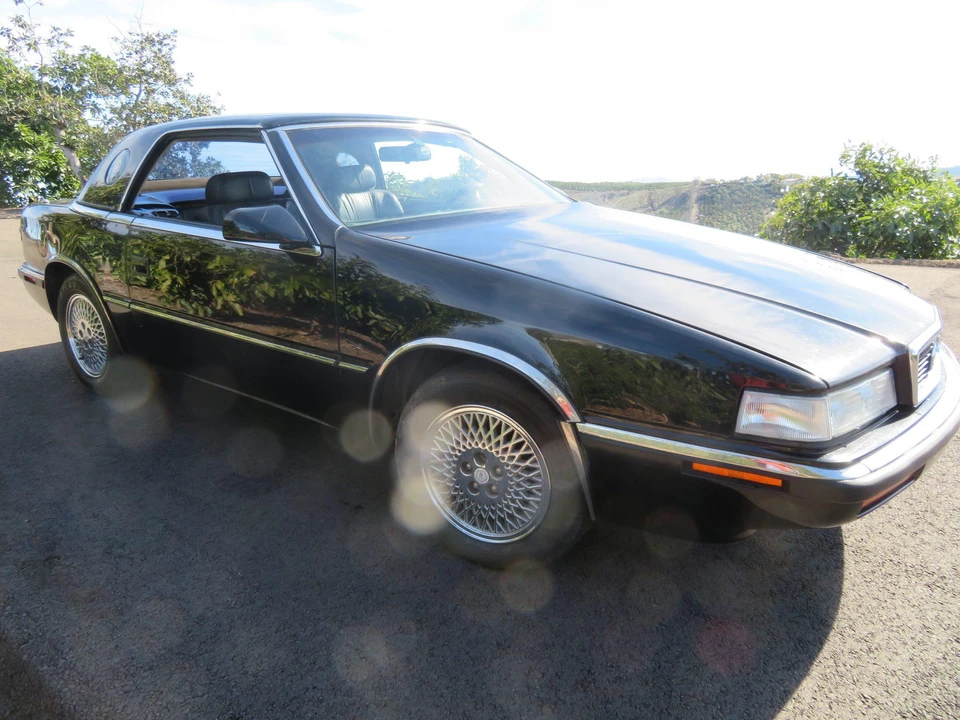 1990 Chrysler TC by Maserati - Image 12 of 31